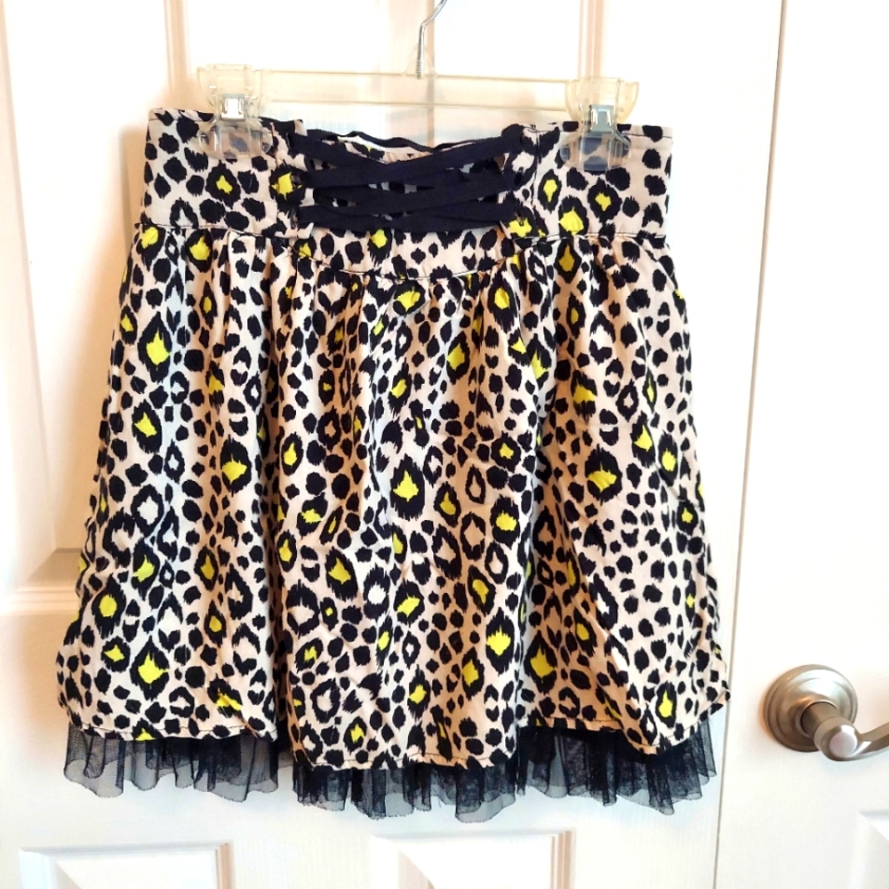 D-Signed animal print girls skirt ruffel slip at hem line size Large